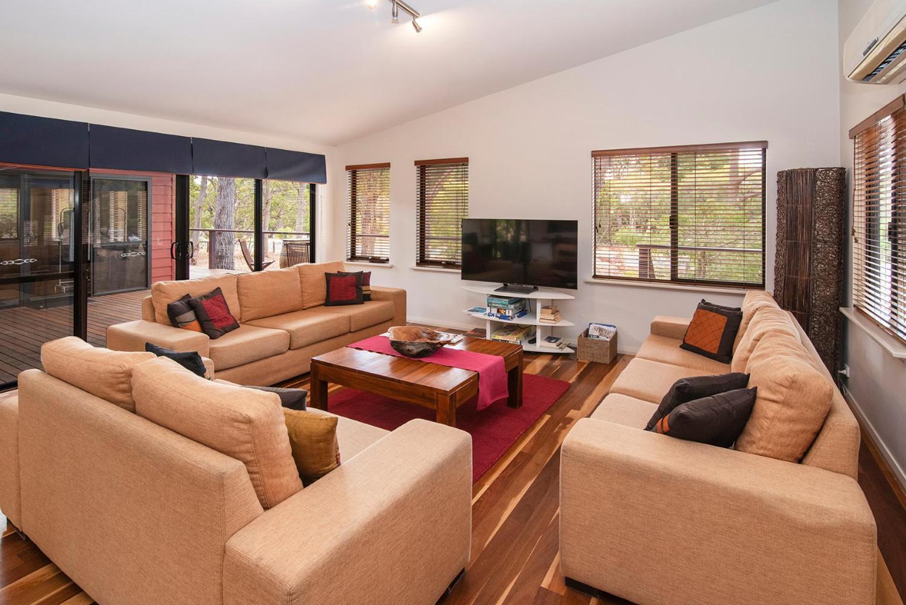 Cape Illawarra Holiday House Маргарет-Ривер Экстерьер фото